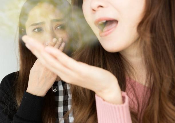 长期口臭是什么原因
