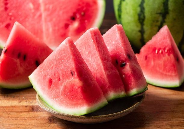 晚上不能吃的水果