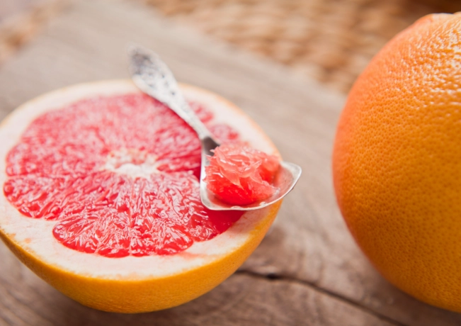 降血脂藥不能吃的水果